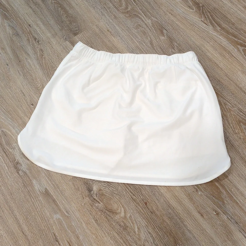 β€οΈποΈββοΈNWT Slazenger Women's White Golf Skort size Medium β€οΈποΈββοΈ WOW!!β€οΈποΈβ - Picture 10 of 10